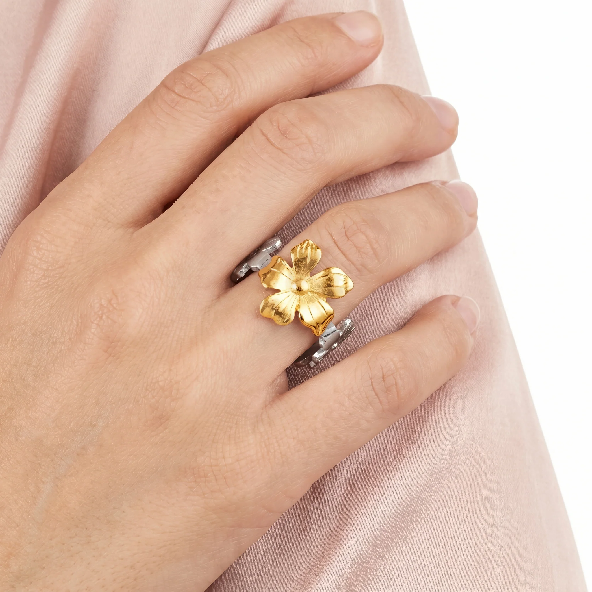 PRAO Ring Anti-Tarnish Five Petal Flower (Adjustable Size) - Image 2