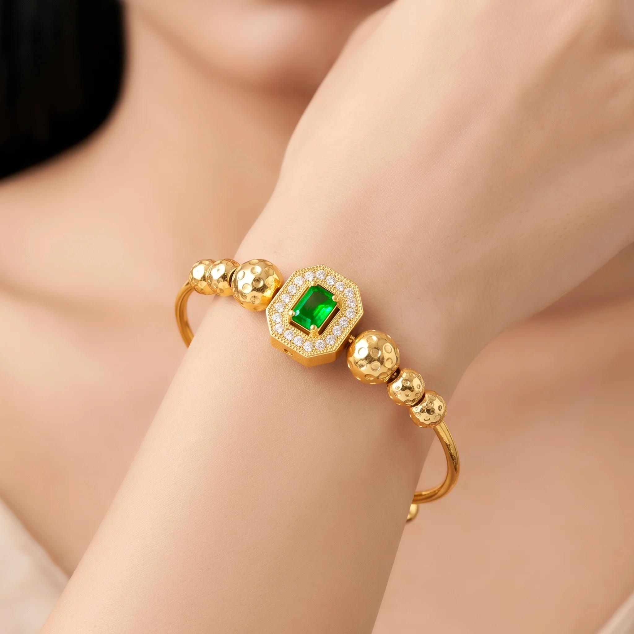 PRAO Bracelet Anti-Tarnish Emerald Stone Bangle (Adjustable Size)