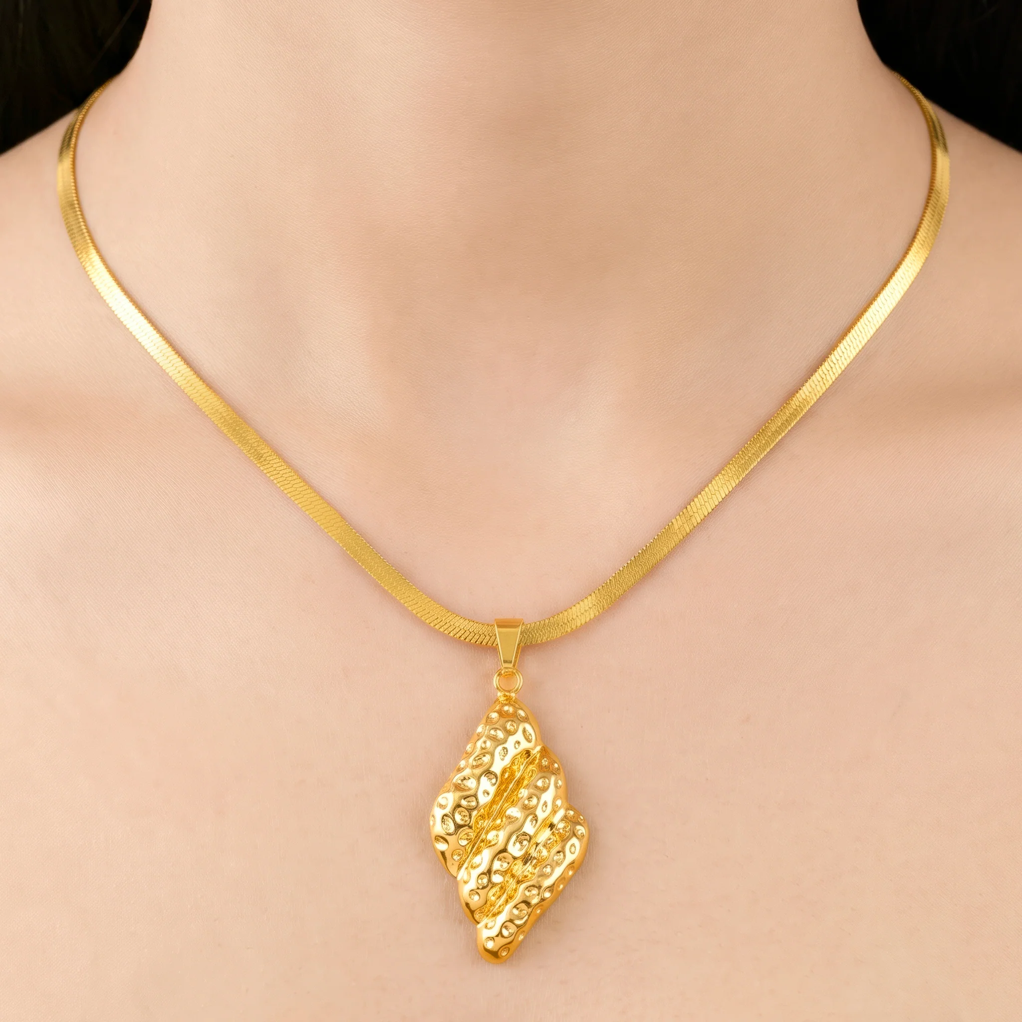 PRAO Necklace Anti-Tarnish Abstract Diamond Pendant - Image 2
