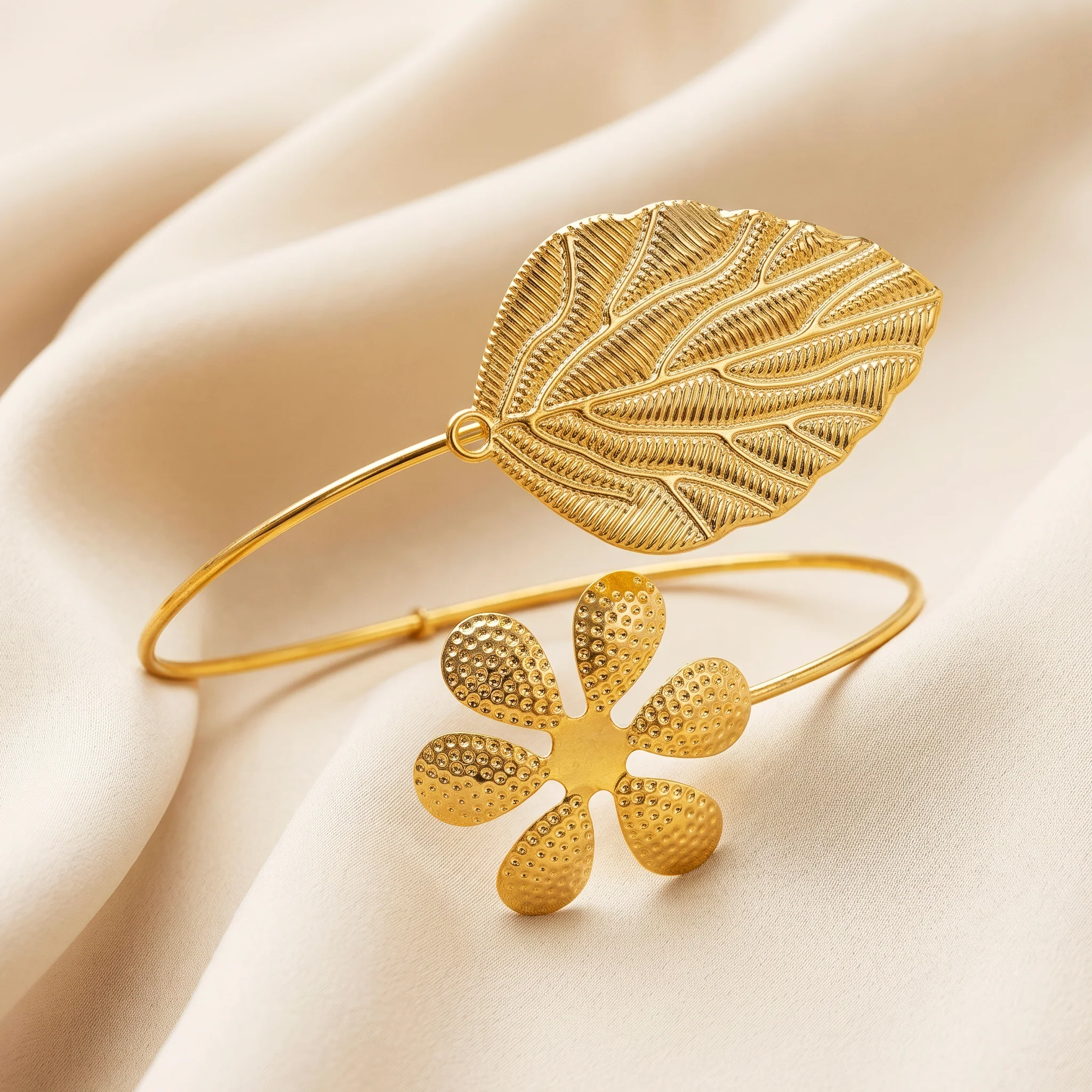 PRAO Arm Cuff Anti-Tarnish Flower Leaf Cuff (Adjustable Size) - Image 2