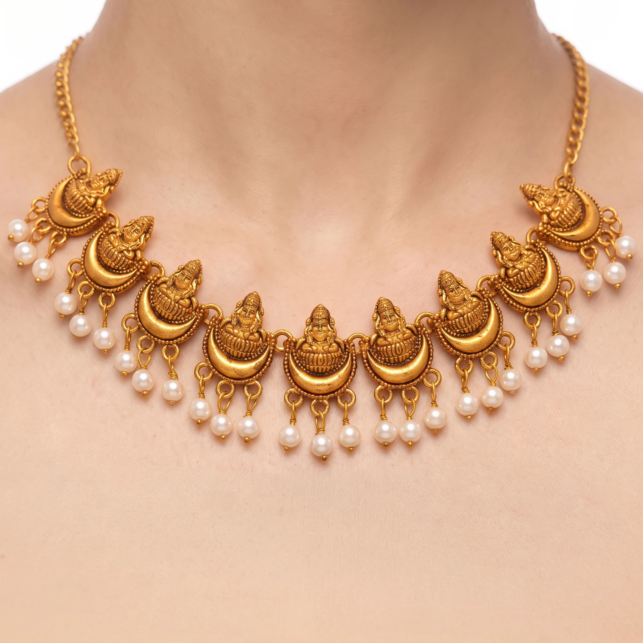 PRAO Necklace Anti-Tarnish Lakshmi Crescent Pearl Chain - Image 2
