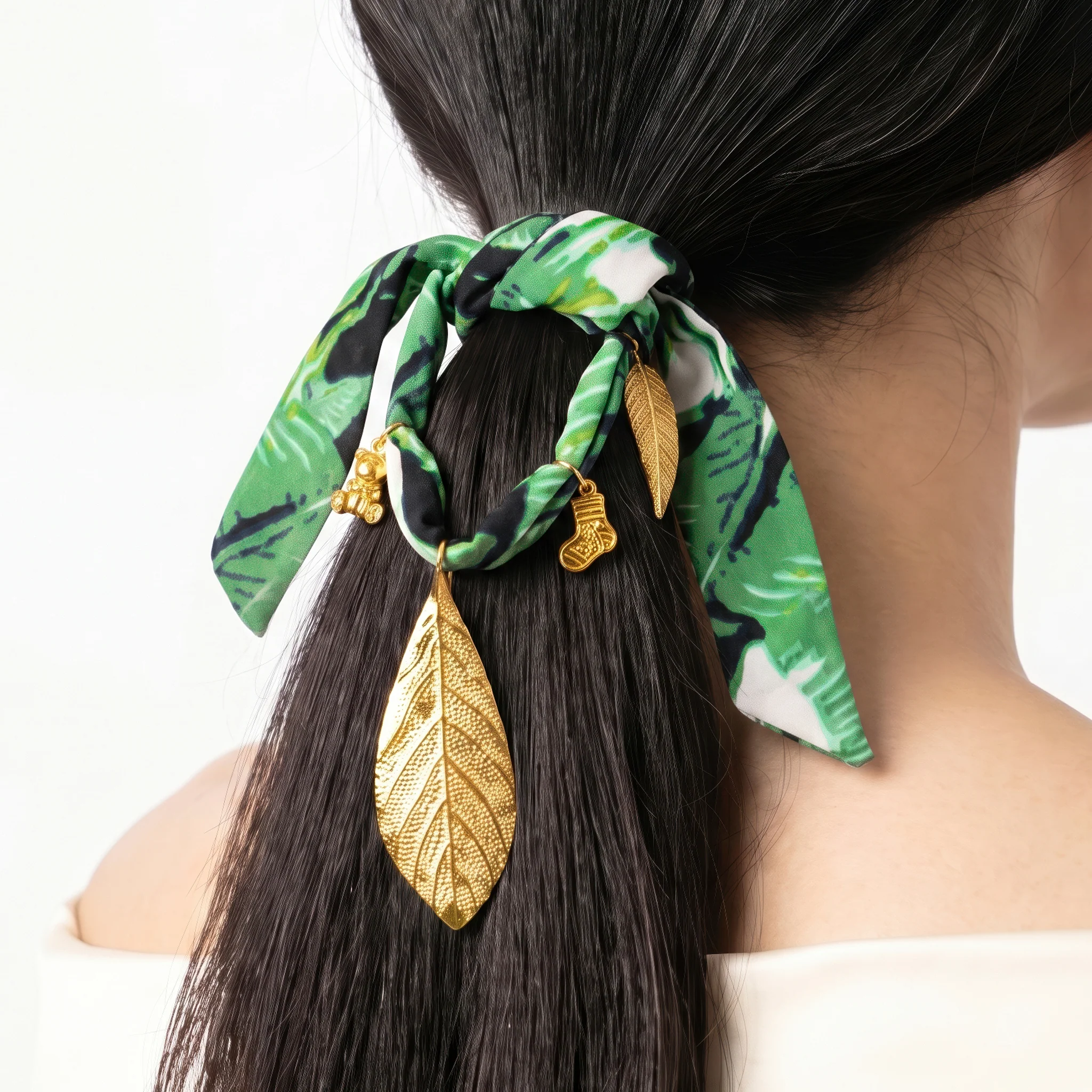 PRAO Necklace Anti-Tarnish Green Botanical Charm Chain - Image 2