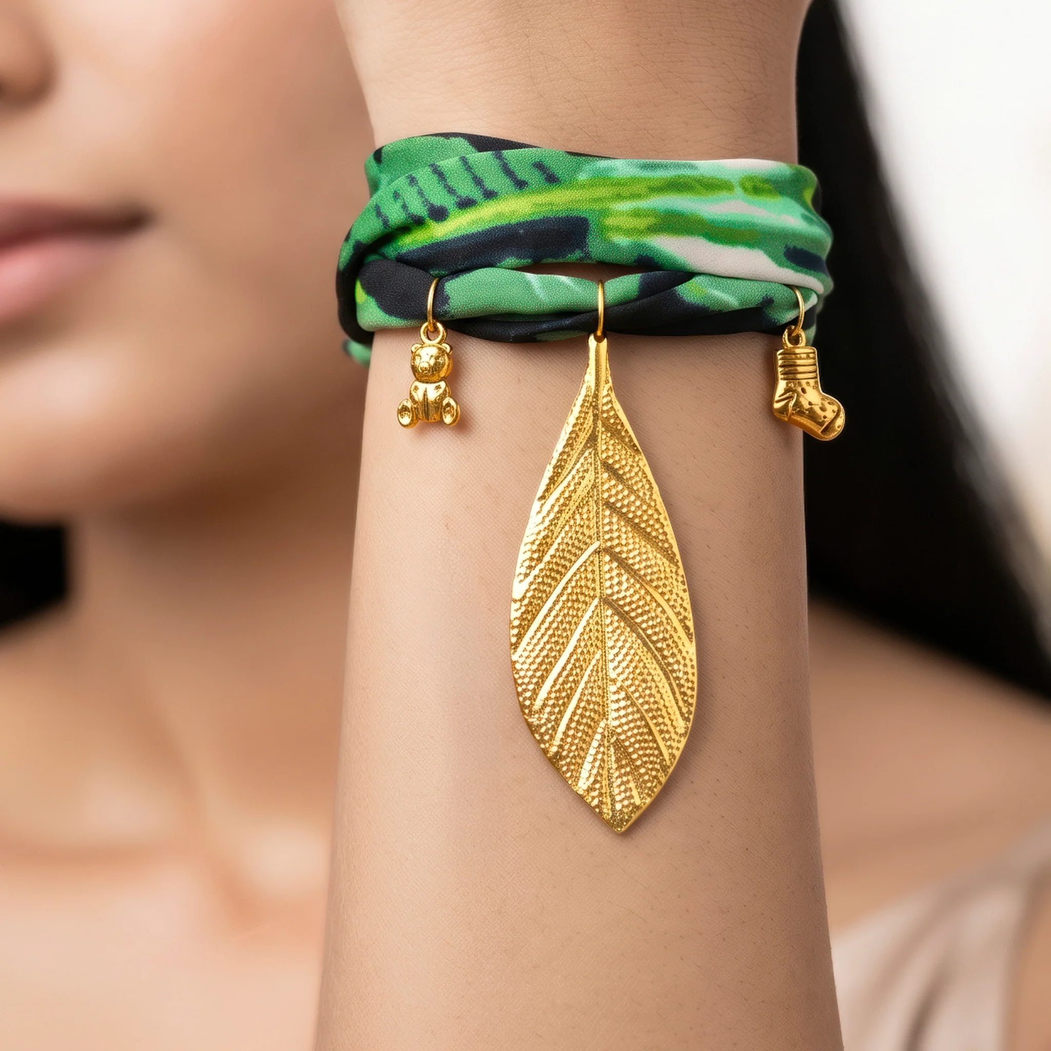 PRAO Necklace Anti-Tarnish Green Botanical Charm Chain - Image 4