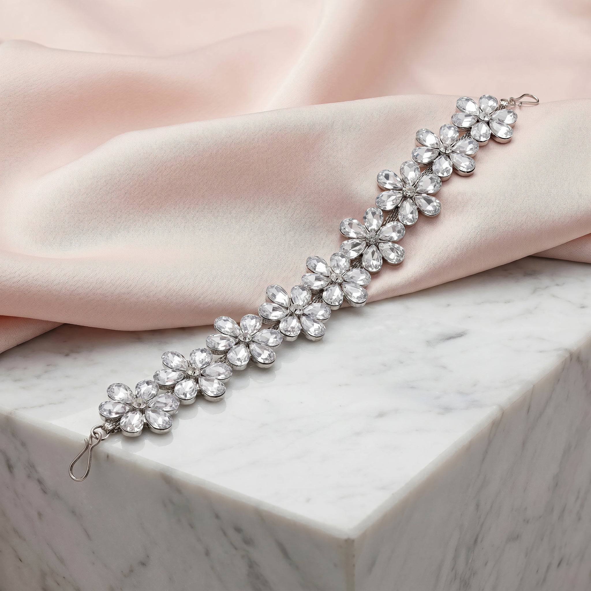 PRAO Sheeshpatti Anti-Tarnish Rhinestone Flower Sheeshpatti Hair Chain - Image 4