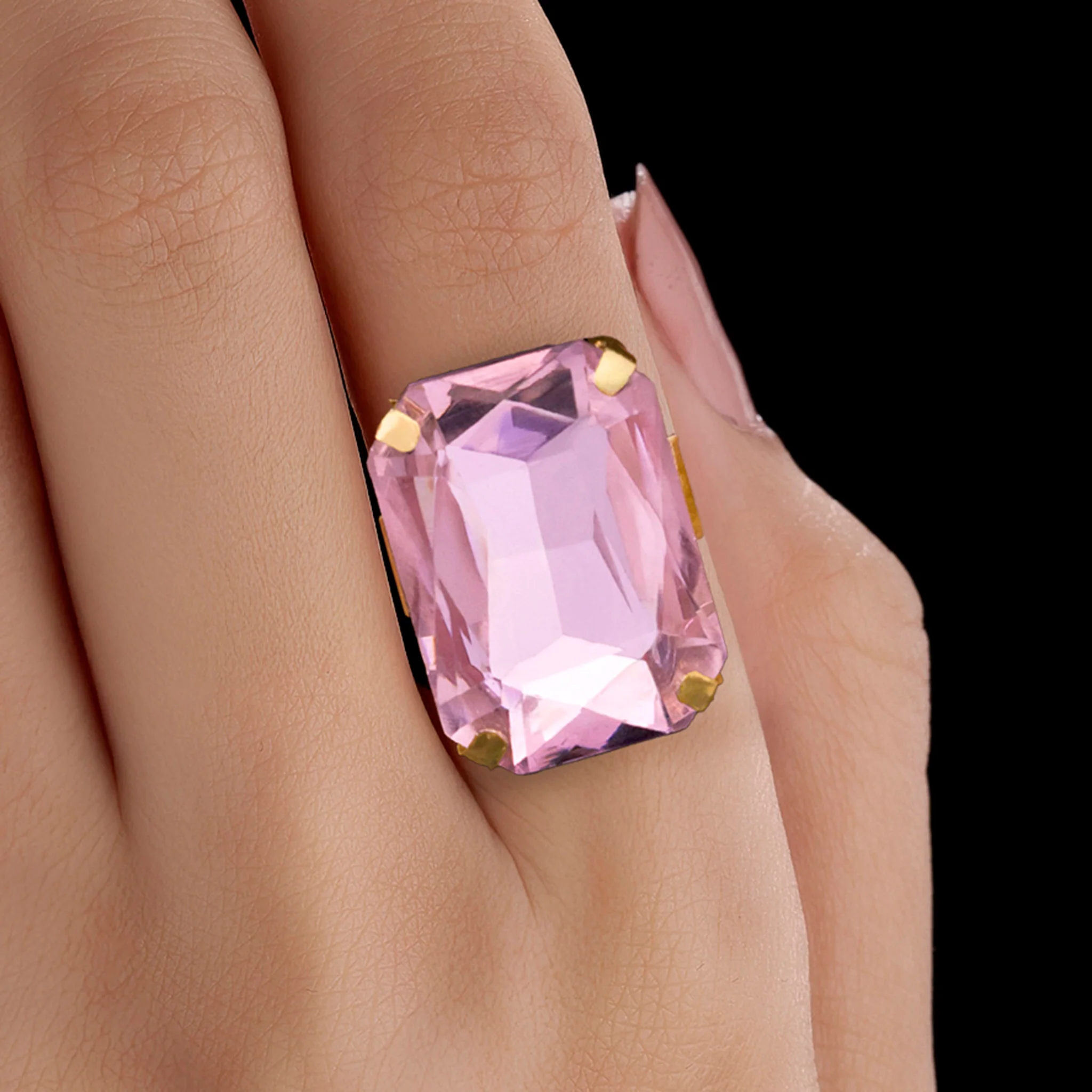 PRAO Ring Anti-Tarnish Rectangle Shape Vintage Rose Crystal (Adjustable Size) - Image 3