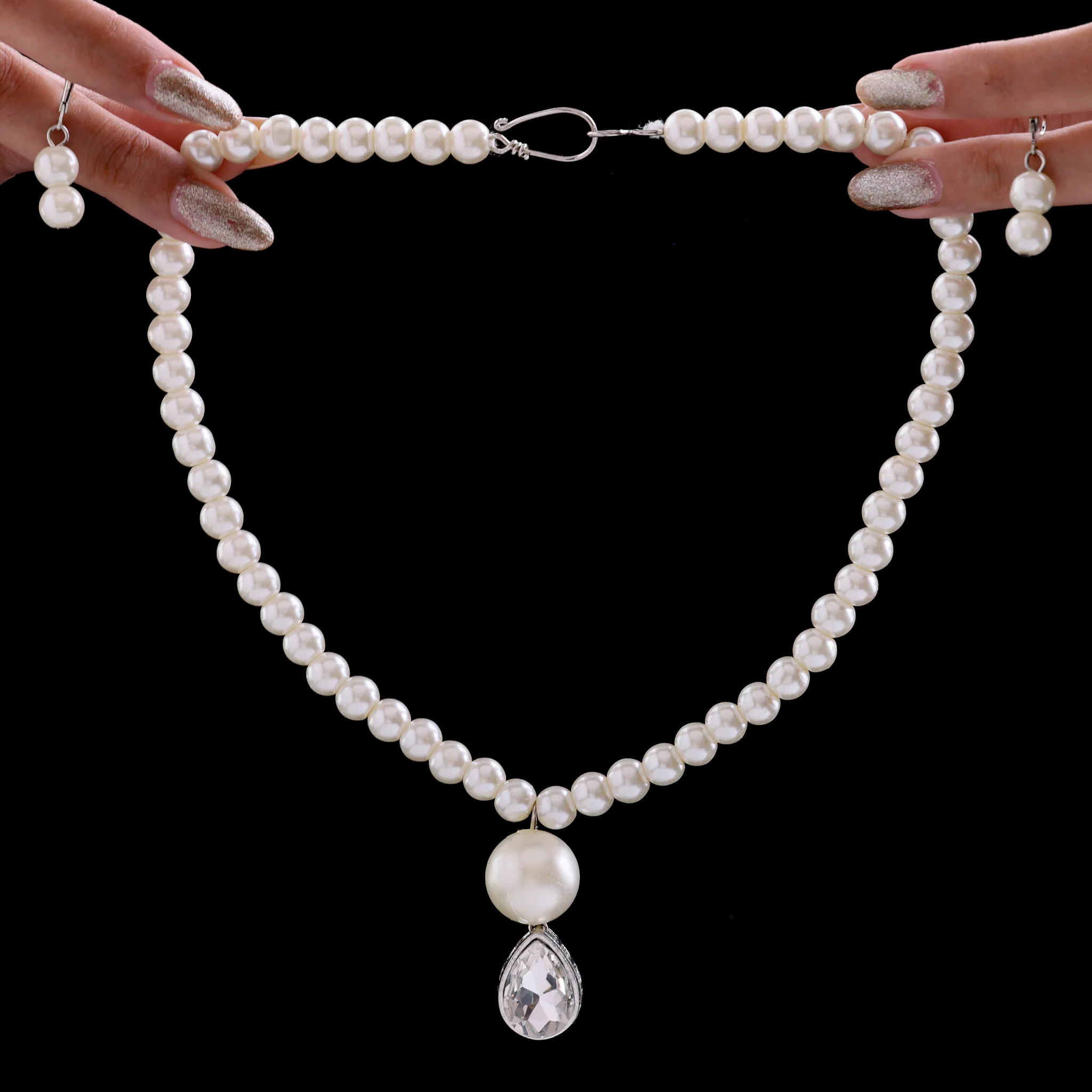 PRAO Necklace Elegant Pearls Set With Crystal Pendant & Earrings - Image 4