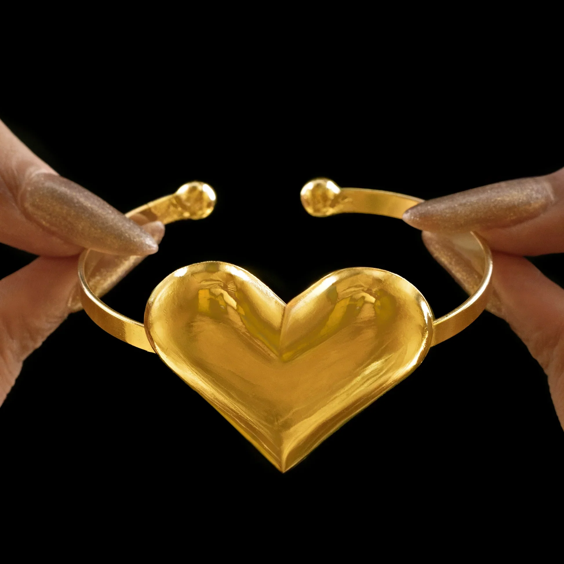 PRAO Bracelet Anti-Tarnish Golden Heart (Adjustable Size) - Image 3