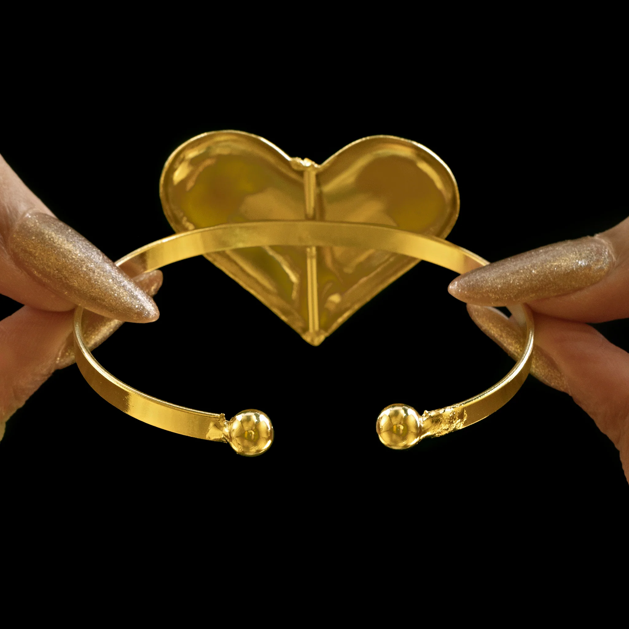 PRAO Bracelet Anti-Tarnish Golden Heart (Adjustable Size) - Image 4