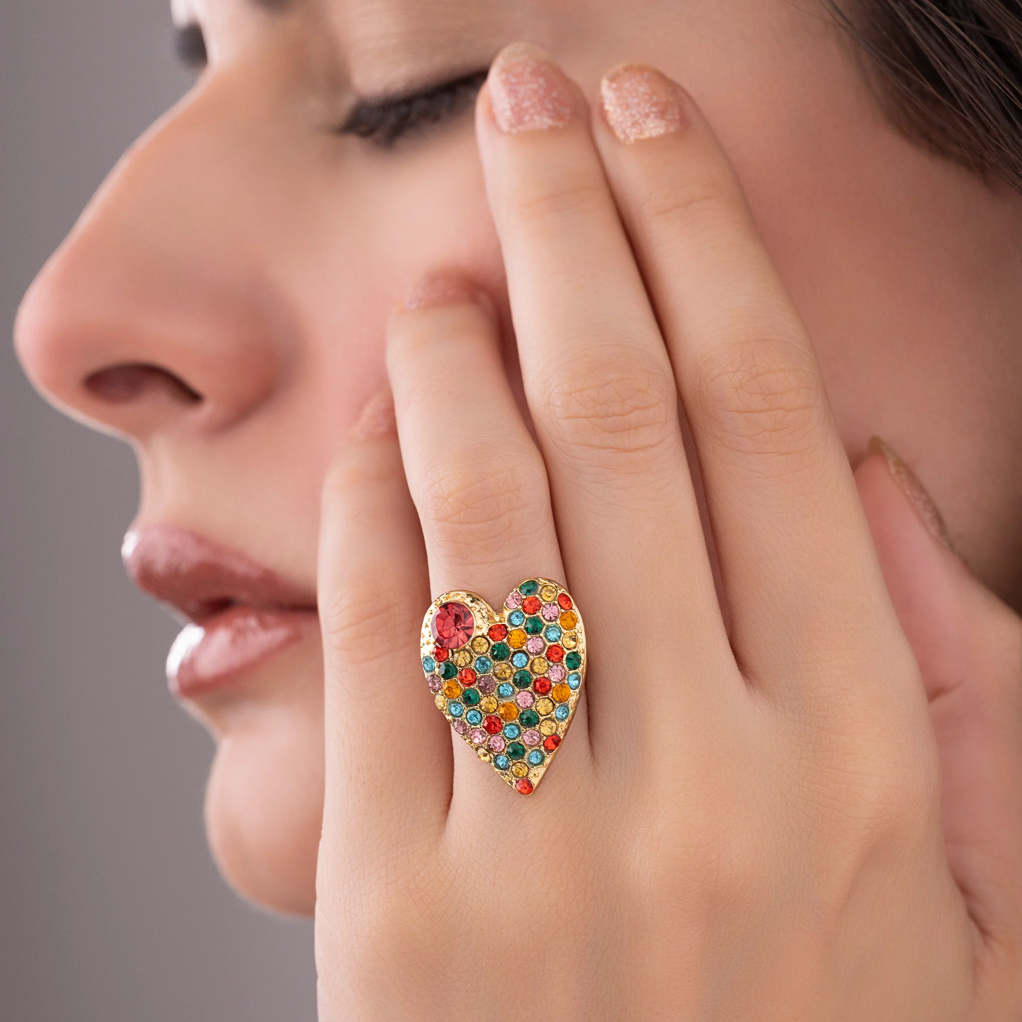 PRAO Ring Anti-Tarnish Multi-Color Crystal Studded Heart-Shaped (Adjustable Size) - Image 2