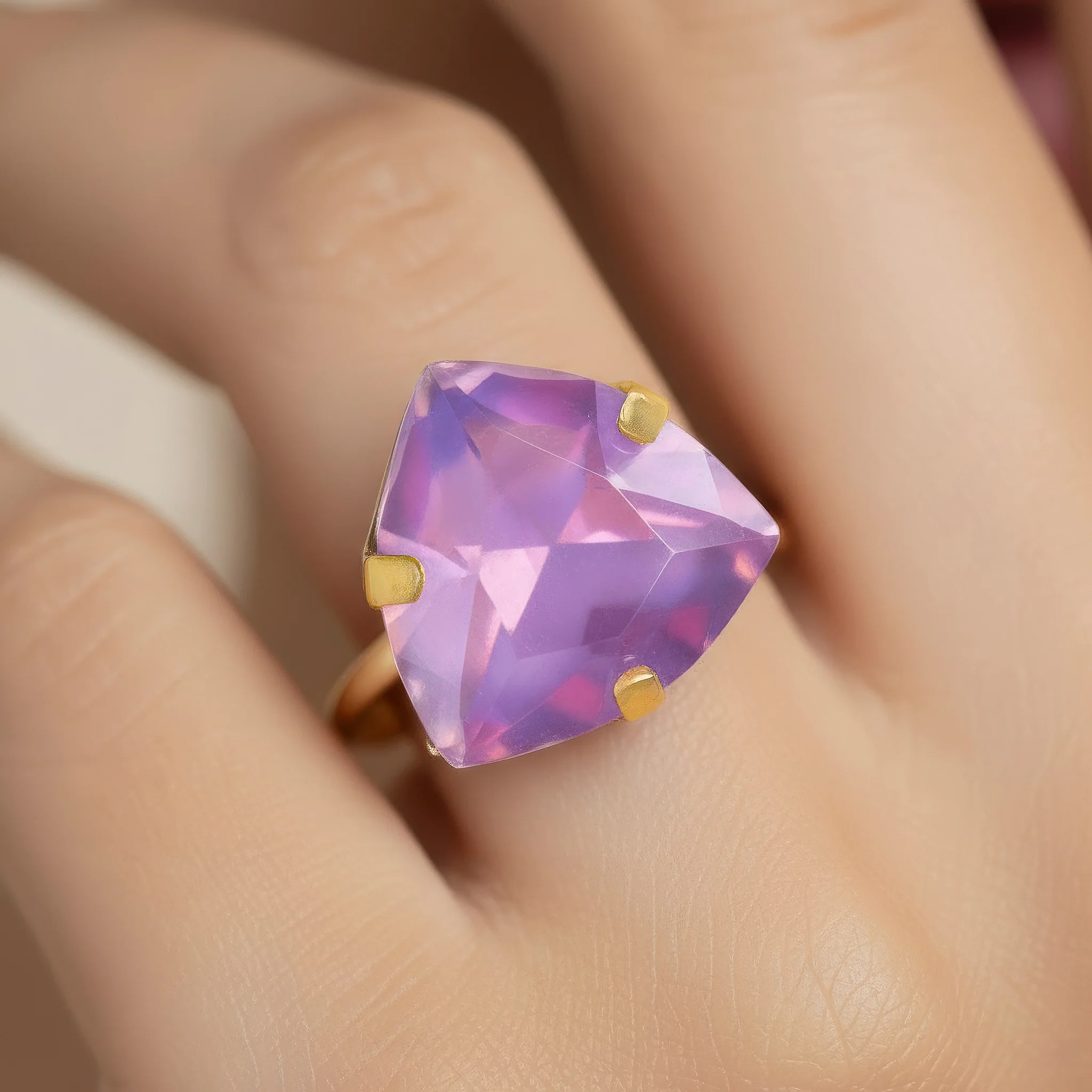 PRAO Ring Anti-Tarnish Purple Trillion Stone (Adjustable Size) - Image 3