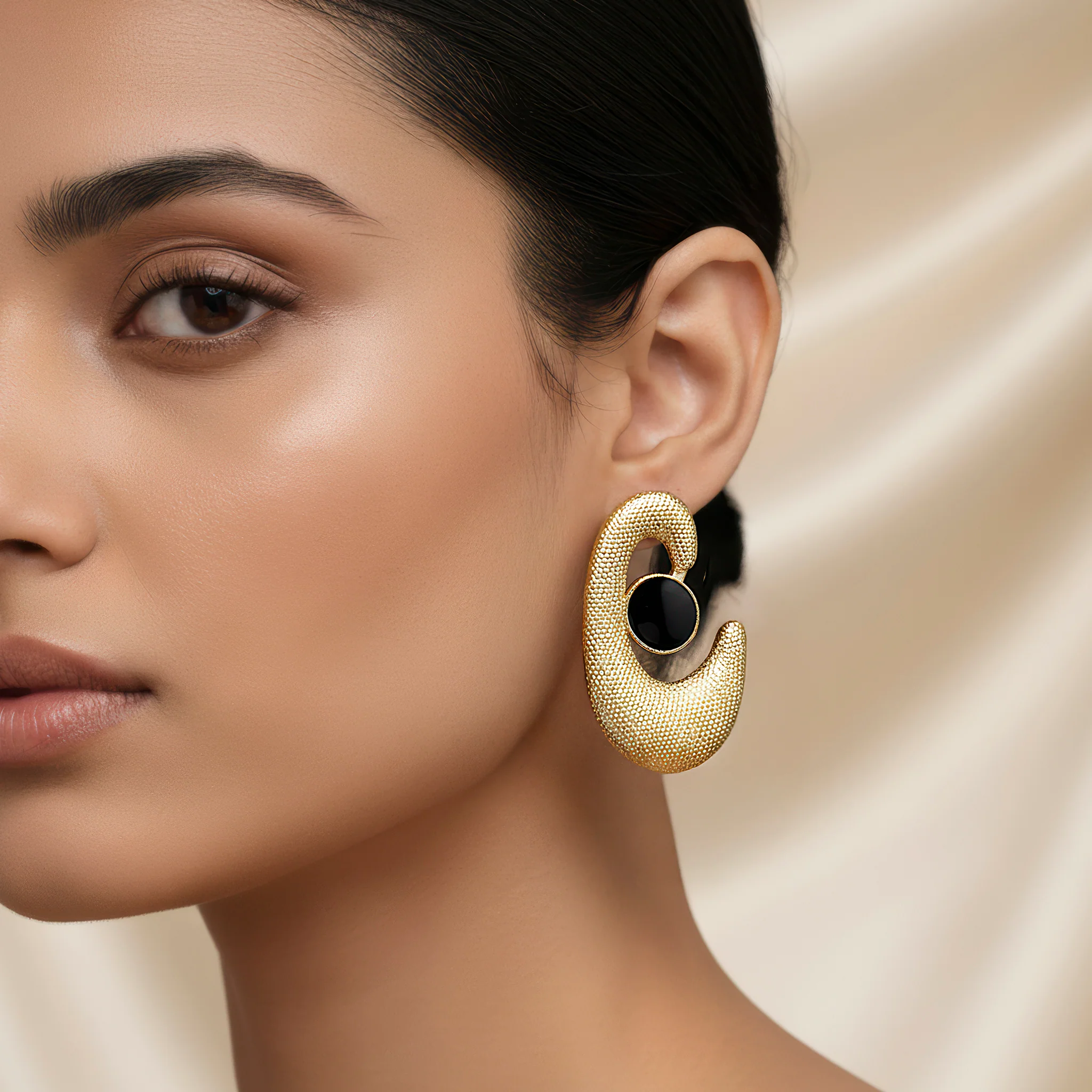 PRAO Earrings Anti-Tarnish C-Shape Black Enamel Studs - Image 2