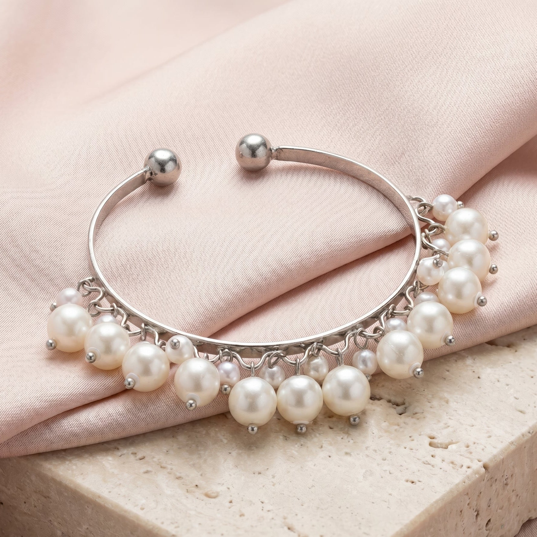 PRAO Bracelet Anti-Tarnish Faux Pearl Bunch Openable Bangle (Adjustable Size) - Image 4